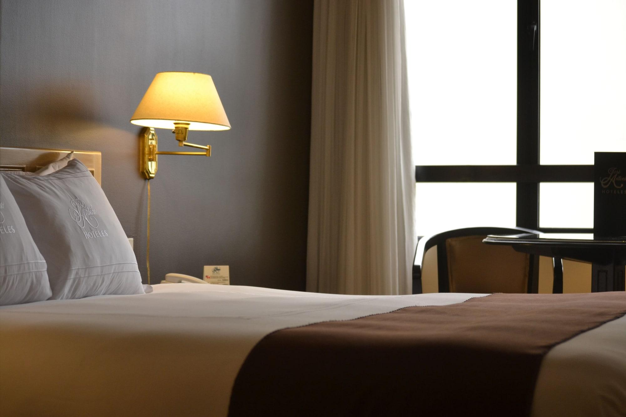 Jose Antonio Executive Hotel ลิมา ภายนอก รูปภาพ