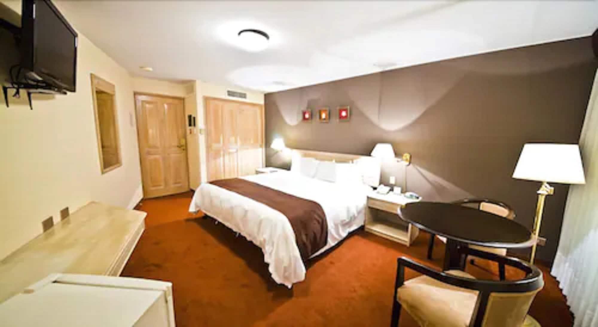 Jose Antonio Executive Hotel ลิมา ภายนอก รูปภาพ
