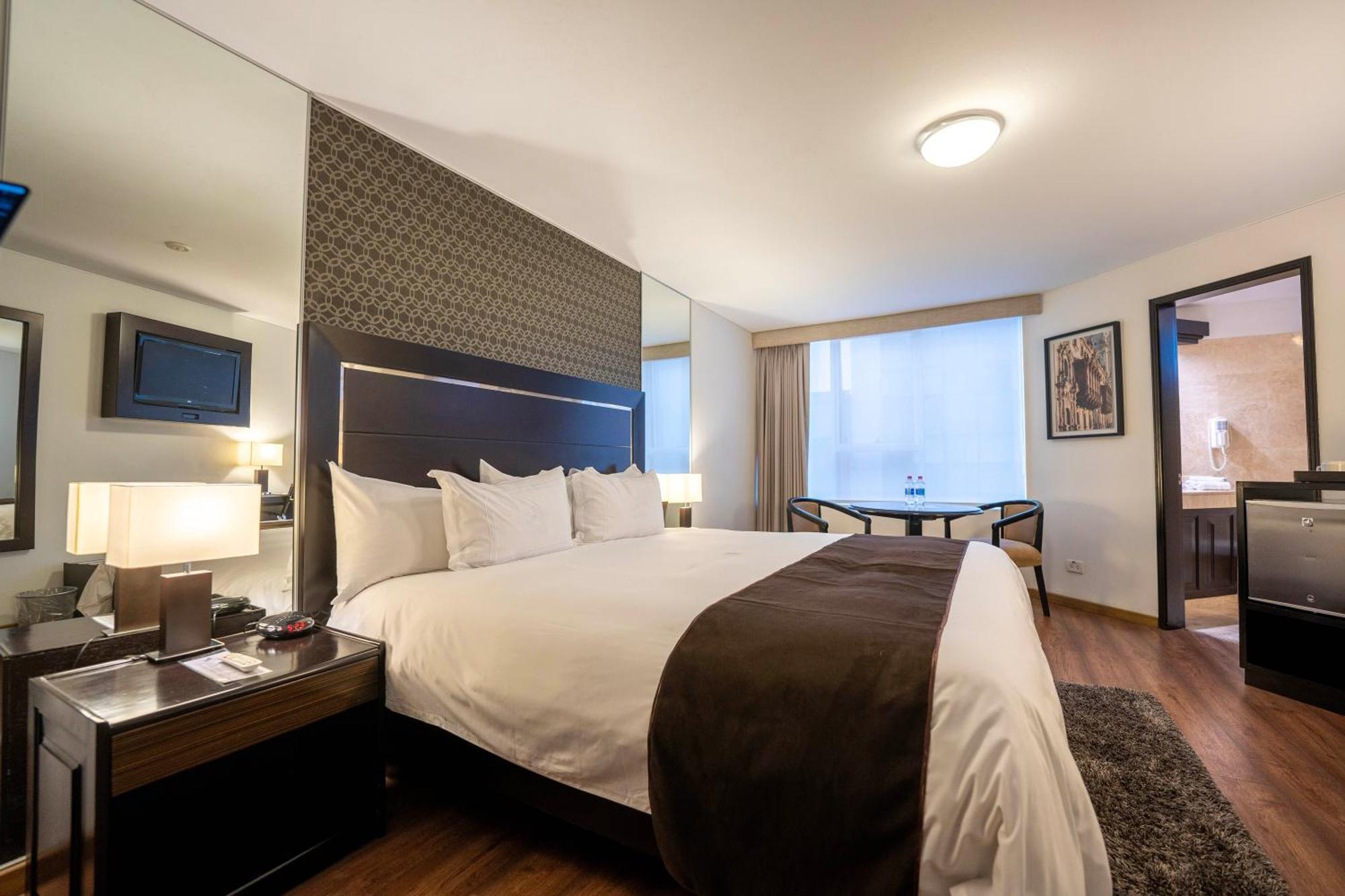 Jose Antonio Executive Hotel ลิมา ภายนอก รูปภาพ